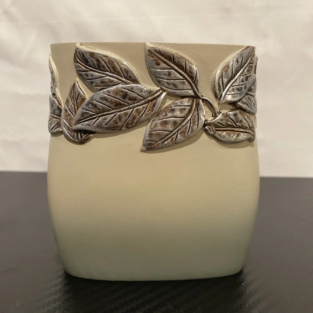Mainstays Silver‎ Leaves Toothbrush Holder, Gray, Silver